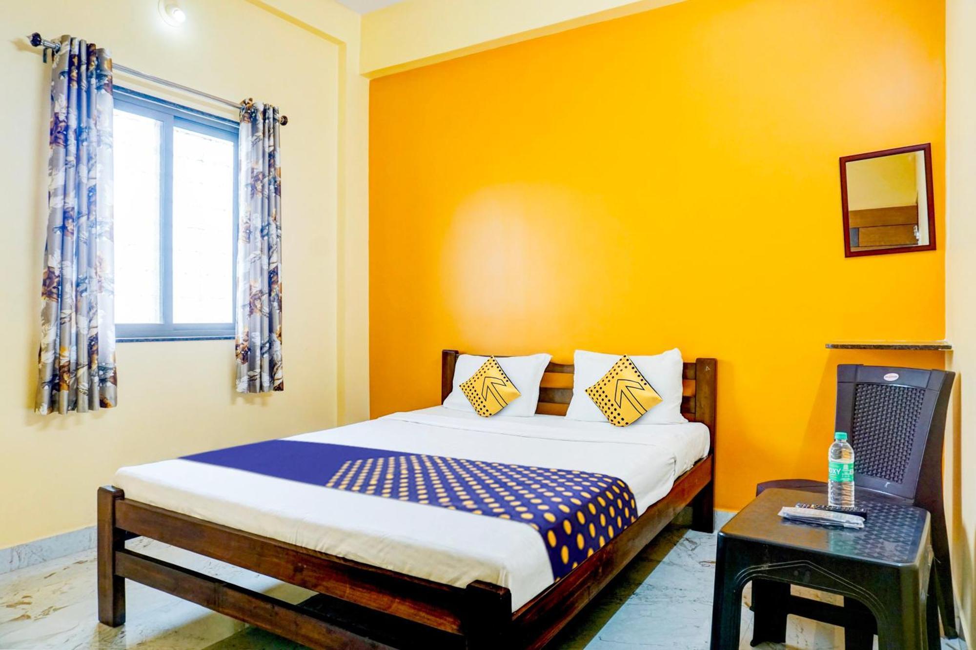 Spot On Hotel Shree Samarth Lodging Колхапур Екстериор снимка